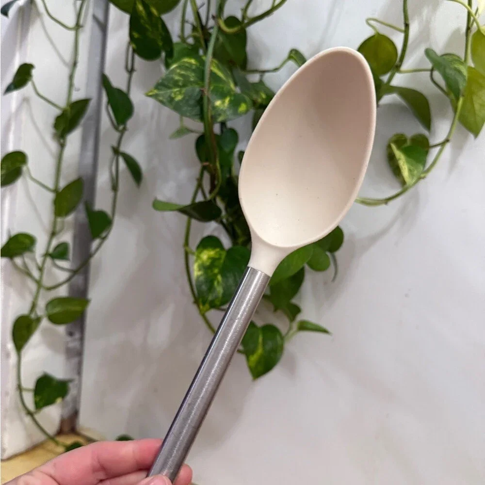 Elegant Silver and White Kitchen Spoon
